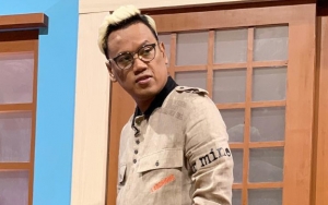 Tidak Menerima Undangan serta Kabar, Uya Kuya Ogah Komentari Pernikahan Syahrini dan Reino Barack