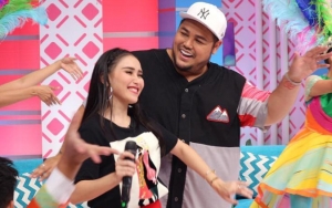 Ivan Gunawan Ngaku Latihan Prewedding Dengan Ayu Ting Ting, Dibanjiri Doa dan Tagih Segera Halal