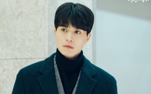 Lee Dong Wook Gencar Posting Foto Syuting 'Touch Your Heart', Fans Akui Gak Kuat