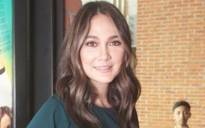 Luna Maya 'Ngabur' Umroh di Malam Pertama Syahrini-Reino, Dibully Bohong Karma Video Porno-Pelakor