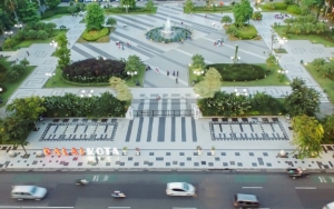 Tri Rismaharini Akan Bangun Alun-Alun Surabaya Lengkap dengan Tribun dan Eskalator 