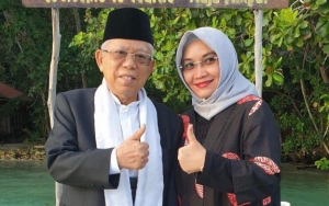 Ma'ruf Amin Kenalkan Istrinya ke Hadapan Publik Usai Diisukan Cipika-Cipiki Dengan Wanita Lain