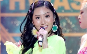 Reaksi Hwasa Mamamoo Saat Fans Minta Dipukul Olehnya