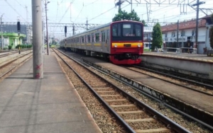 Imbas KRL Bogor-Angke yang Tersambar Petir, Sejumlah Rute Terganggu dan Tak Sampai Tujuan Akhir