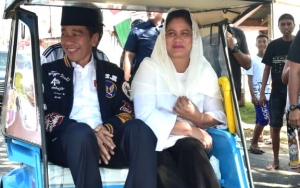 Tak Beri Sepeda, Jokowi Pilih Hadiahi Foto ke Pedagang Lantaran Takut Ditegur Bawaslu