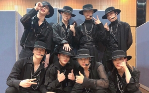 Baru 4 Bulan Debut, Tiket Konser World Tour Boygroup Rookie Ini Ludes Terjual