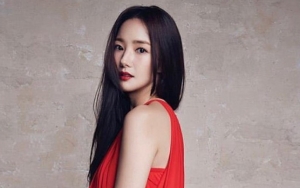 Park Min Young Elegan di Pemotretan Majalah Dazed, Beber Rahasia yang Dimiliki