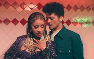 Bruno Mars dan Cardi B Saling Goda di MV 'Please Me'
