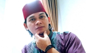 Heboh Isu Foto Artis CJ di Ranjang Kamar Andi Arief, Mbah Mijan Kepo Bongkar Prediksi Mengejutkan