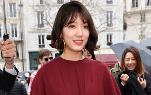 Park Shin Hye Unggah Foto Cantik di Paris, Fans Puji Habis-Habisan Rambut Pendeknya