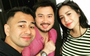  Ngevlog Bareng Juragan Mobil Mewah, Aksi Raffi dan Nagita Pegang Tumpukan Uang Dicibir Angkuh
