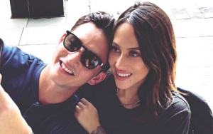 Mike Lewis Ketahuan Curi Foto, Kaki 'Hilang' Sang Kekasih Bikin Netter Salfok