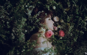 Park Bom Nangis Terharu Usai Terima Respon Positif Fans di Teaser Comeback Solo