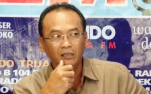 Dituding Pencitraan Masa Kampanye, TKN: Tak Ada Media Saat Jokowi Naik KRL