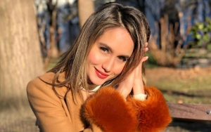 Cinta Laura Cantik Bak Ratu di Hari Wanita Internasional, Sebar Misi Mulia Lewat 'I Am Truly Woman'
