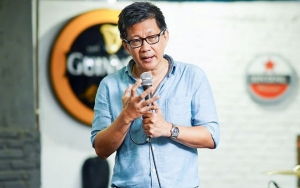 Rocky Gerung Tegaskan Dirinya Independen: Gue Promosi Caleg 01 Ribut Pinjam Jaket 02 Diributin Juga