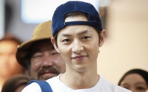 Song Joong Ki Tampil Lusuh dan Gondrong Syuting 'The Chronicles Of Aseudal' di Brunei