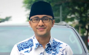 Pidato Lucu Hingga Datang Masih Ngantuk, Begini Aksi Hengky Kurniawan Jadi Saksi Nikah Warganya