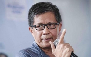 Rocky Gerung Soal Industri 4.0: Uang Buat Beli Susu Dialihkan Untuk Beli Aspal Jalan Tol