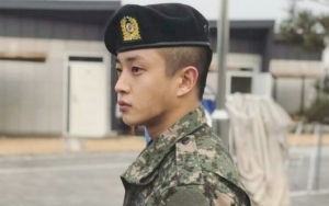 Kim Min Suk Pamer Foto Gagah dengan Seragam Tentara, Fans Malah Bilang Mirip Anak SMA