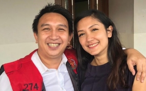  Sambut Kebebasan Suami Tercinta, Istri Augie Fantinus Sampai Potong Rambut dan Dandan di Salon