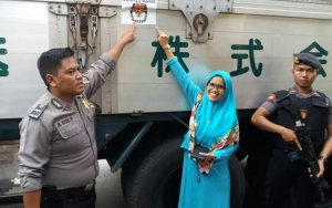 Wanita di Foto Diduga Truk Asing Bawa Surat Suara yang Dibagikan Andi Arief Beri Pengakuan