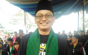 Viral Anggotanya Pose Dua Jari Saat Deklarasi Dukung Jokowi, Ketum FBR: Jangan Genit