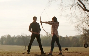 Teka-Teki Gadis Misterius yang Dilatih Clint Barton di Trailer 'Avengers: Endgame', Penerus Hawkeye?