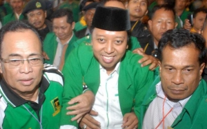 PSI Minta KPK Usut Tuntas Kasus Romahurmuziy: Pak Jokowi Tak Beri Perlindungan Hukum