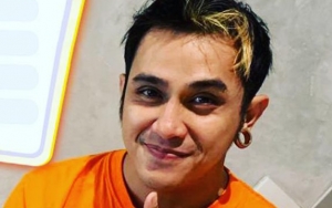 Celana Vicky Nitinegoro Melorot di Tempat Umum Hingga Pantat Terekspos, Disengaja Demi Viral?