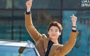 Lee Jong Suk Tulis Surat Menyentuh Buat Fans Usai 'Romance is a Bonus Book' Tamat
