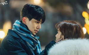 Lee Dong Wook - Yoo In Na Balikan di 'Touch Your Heart', Ciuman Romantis Bikin Baper