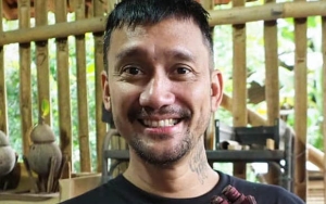 Tepis Isu Didepak Falcon Pictures, Tora Sudiro Jadi Konsultan Akting 'Warkop DKI Reborn 3' 