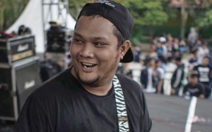 Aksi Virgoun Emong Putra Bungsu yang Terkesan Bahaya Ini Justru Bikin Ketawa Netter