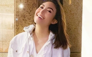 Ayu Dewi Pakai Tas Berharga Fantastis, Lebih Mahal dari Milik Syahrini?