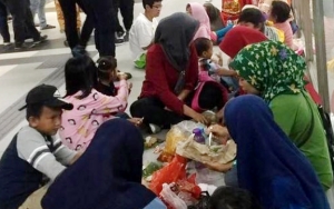 Kata Menhub Soal Penumpang MRT Norak: Harus Ada Penyesuaian dengan Kultur Baru
