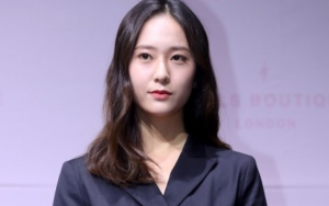 Krystal Jadi Pembicaraan Usai Tampil di Acara Fansign dengan Bodi 'Gemuk'