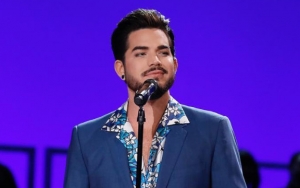 Adam Lambert Pamer Foto Mesra Bareng Pacar Lelakinya di Instagram