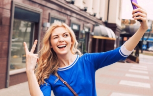 Sontek 12 Tips dan Trik Berfoto Ala Para Selebram, Feed Instagram Dijamin Makin Keren!