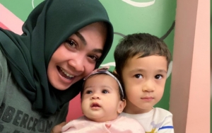 Rita Amilia Ibunda Nagita Slavina Bagikan Foto Bareng Cucu, Wajah Rafathar dan Ansara Jadi Sorotan