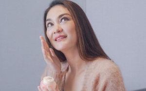  Jarang Terekspos, Kecantikan Ibu Luna Maya Bikin Kagum Mendadak Banjir Salam Dari Netter