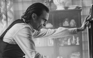 Sutradara Todd Phillips Bagikan Jadwal Rilis Trailer dan Poster Perdana 'Joker'