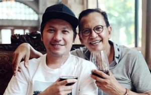 Tanggapi Gosip Gading dengan Dokter Cantik, Roy Marten Beri Lampu Hijau?