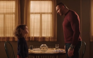 'My Spy' Rilis Trailer Perdana, Bintang 'Guardians of the Galaxy' Ini Bakal Jadi Mata-Mata