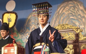 Jung Il Woo Banjir Pujian Usai Bantu Staf 'Haechi' Melakukan Pekerjaan Ini
