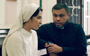 Jadi Pastor di Film 'Ave Maryam', Joko Anwar Diprotes Soal Warna Jubah