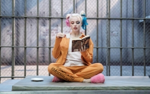 Foto Syuting 'Birds of Prey' Tampilkan Seksinya Margot Robbie dalam Kostum Harley Quinn