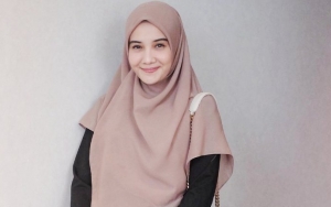 Zaskia Sungkar Akui Terenyuh Saksikan Potret Toleransi Beragama di Kampanye Akbar Prabowo