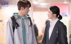 Jinyoung GOT7 - Shin Ye Eun Bikin Gemas Usai Berfoto Manis di Lokasi Syuting 'He is Psychometric'