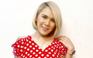 Gaya Evelin Nada Anjani Kenakan Baju Adat Jawa Demi Dukung Sang Paman Nyaleg Curi Perhatian